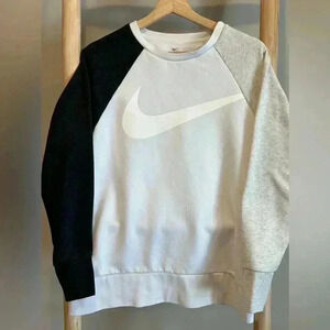 Nike Dri-Fit Tri Color Swoosh Sweatshirt White/Gray Black Size Small crewneck